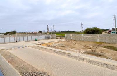 VENTA DE TERRENO EN CONDOMINIO ALGARROBOS COUNTRY CLUB